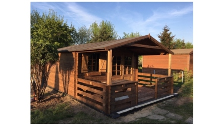 Abri de jardin en bois - 4x4 m + terrasse avec balustrade et avant-toit en bois - 24 m2 - Traité